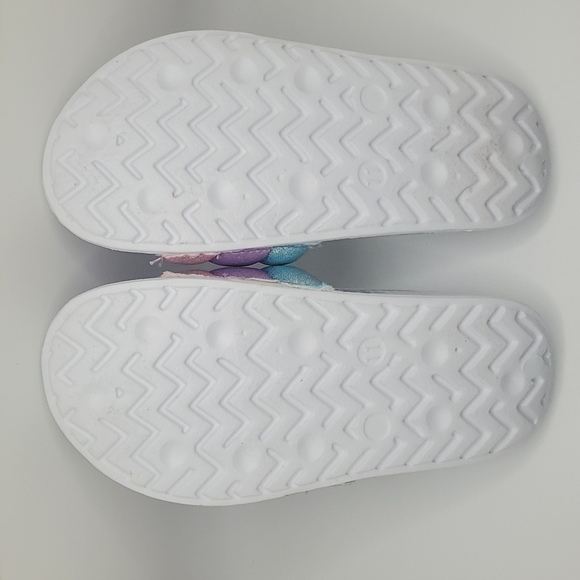 Slides - Picture 3 of 4